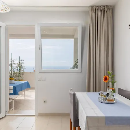 Apartment Charming View Old Town Ap, With Free Parking