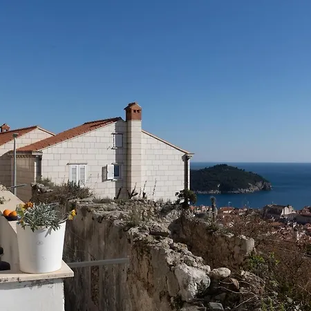 Charming View Old Town Ap, With Free Parking Apartment *
