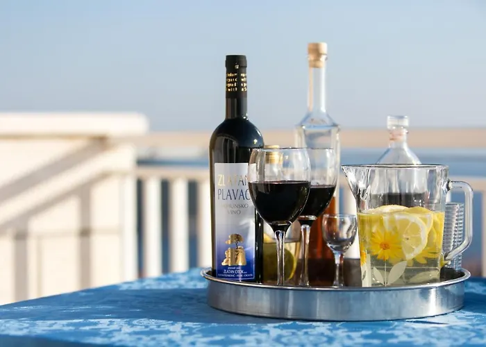 公寓 Charming View Old Town Ap, With Free Parking *