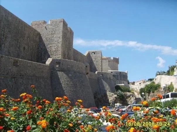 公寓 Charming View Old Town Ap, With Free Parking *