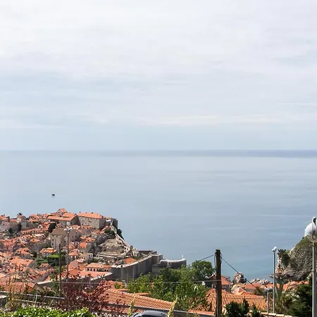 Charming View Old Town Ap, With Free Parking